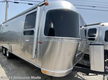 New 2023 Airstream International 27FB available in Louisville, Tennessee