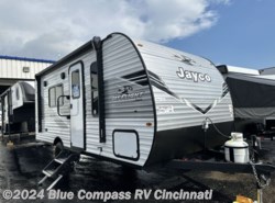 New 2025 Jayco Jay Flight SLX 175FQ available in Cincinnati, Ohio