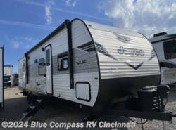 New 2025 Jayco Jay Flight SLX 321BDS available in Cincinnati, Ohio