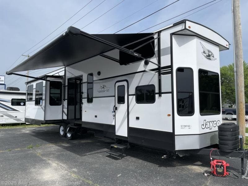 New 2026 Jayco Jay Flight Bungalow 40DLFT available in Cincinnati, Ohio