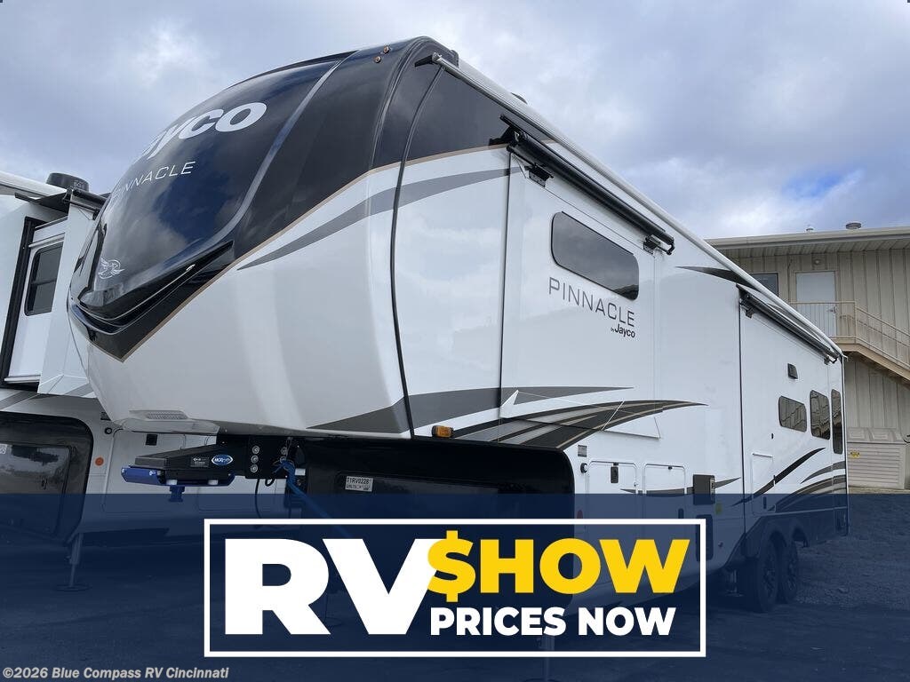 New 2026 Jayco Pinnacle 32RLTS available in Cincinnati, Ohio