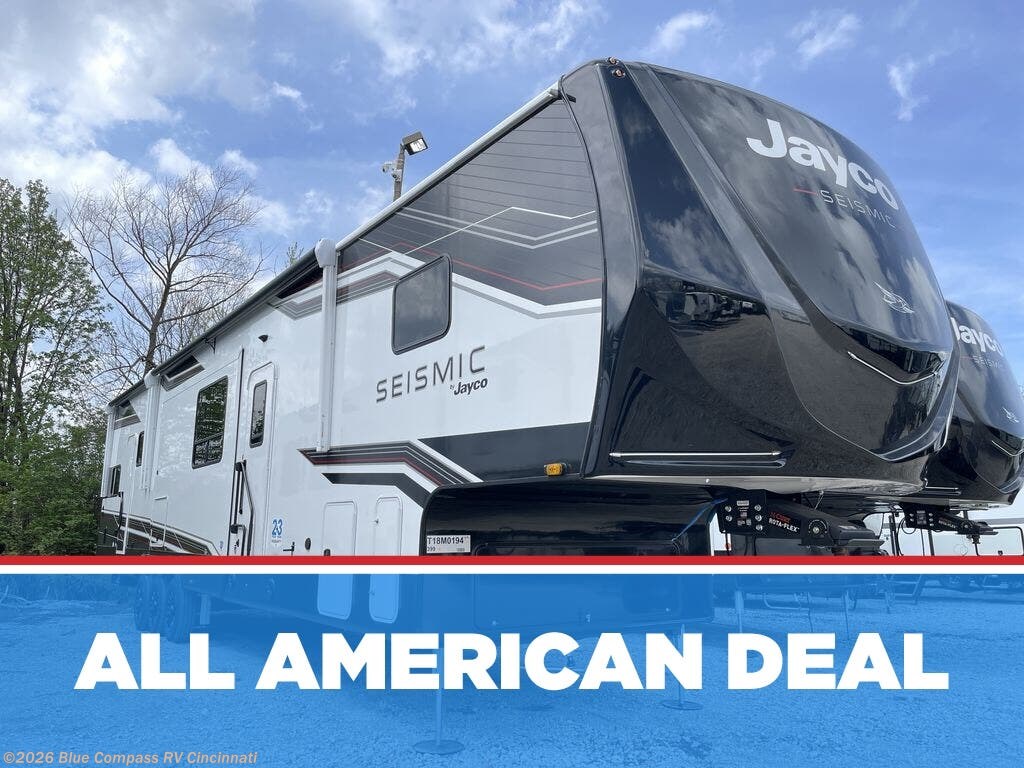 New 2026 Jayco Seismic 399 available in Cincinnati, Ohio
