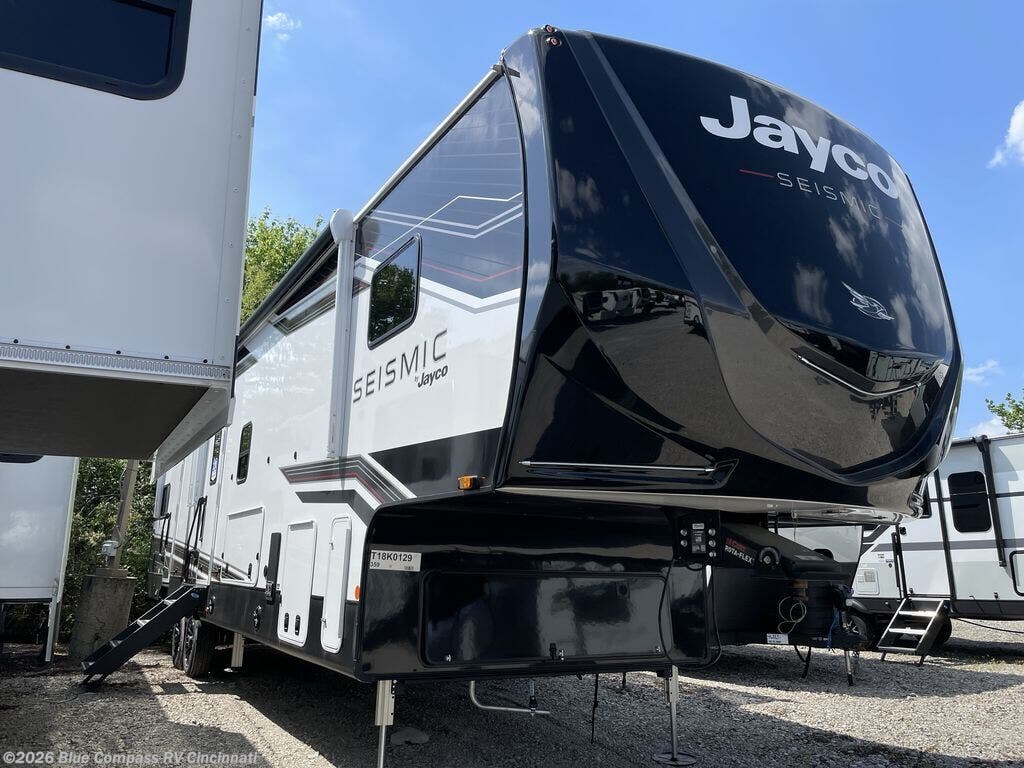 New 2026 Jayco Seismic 359 available in Cincinnati, Ohio