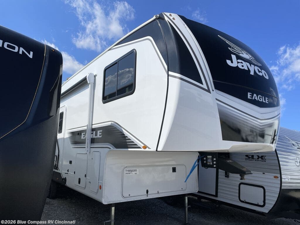 New 2026 Jayco Eagle HT 29DDB available in Cincinnati, Ohio