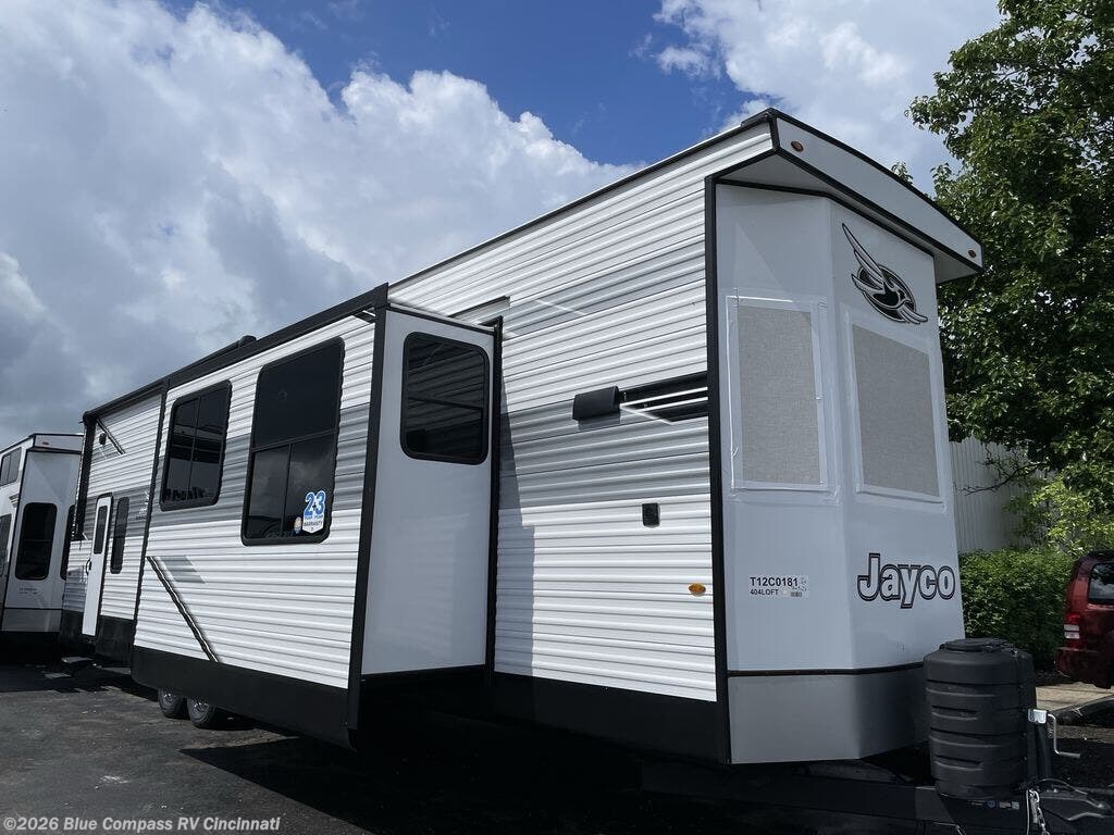New 2026 Jayco Jay Flight Bungalow 404LOFT DS available in Cincinnati, Ohio