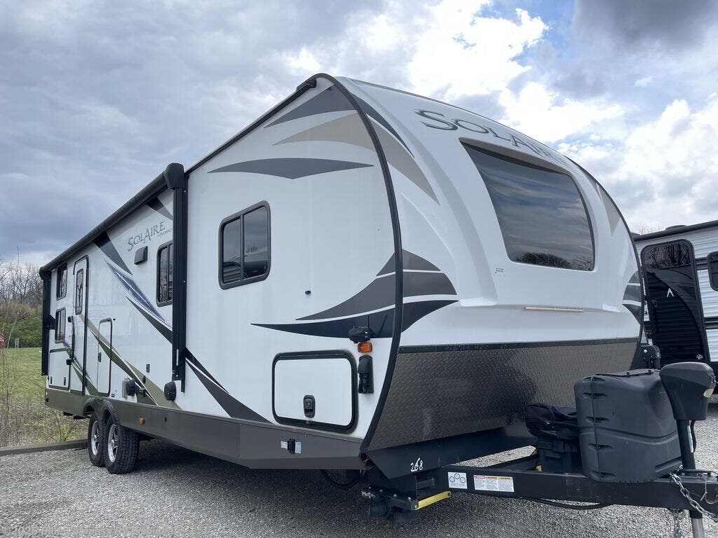 Used 2021 Palomino Solaire Ultra Lite 268BHSK available in Cincinnati, Ohio