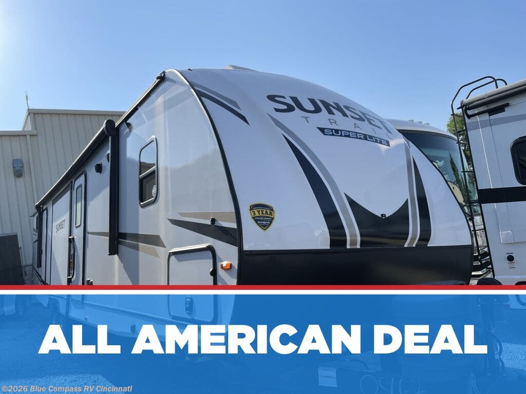 Used 2024 CrossRoads Sunset Trail SS331BH available in Cincinnati, Ohio