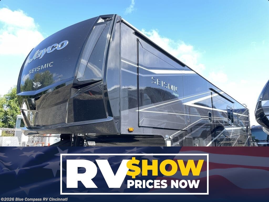 New 2027 Jayco Seismic 395 available in Cincinnati, Ohio