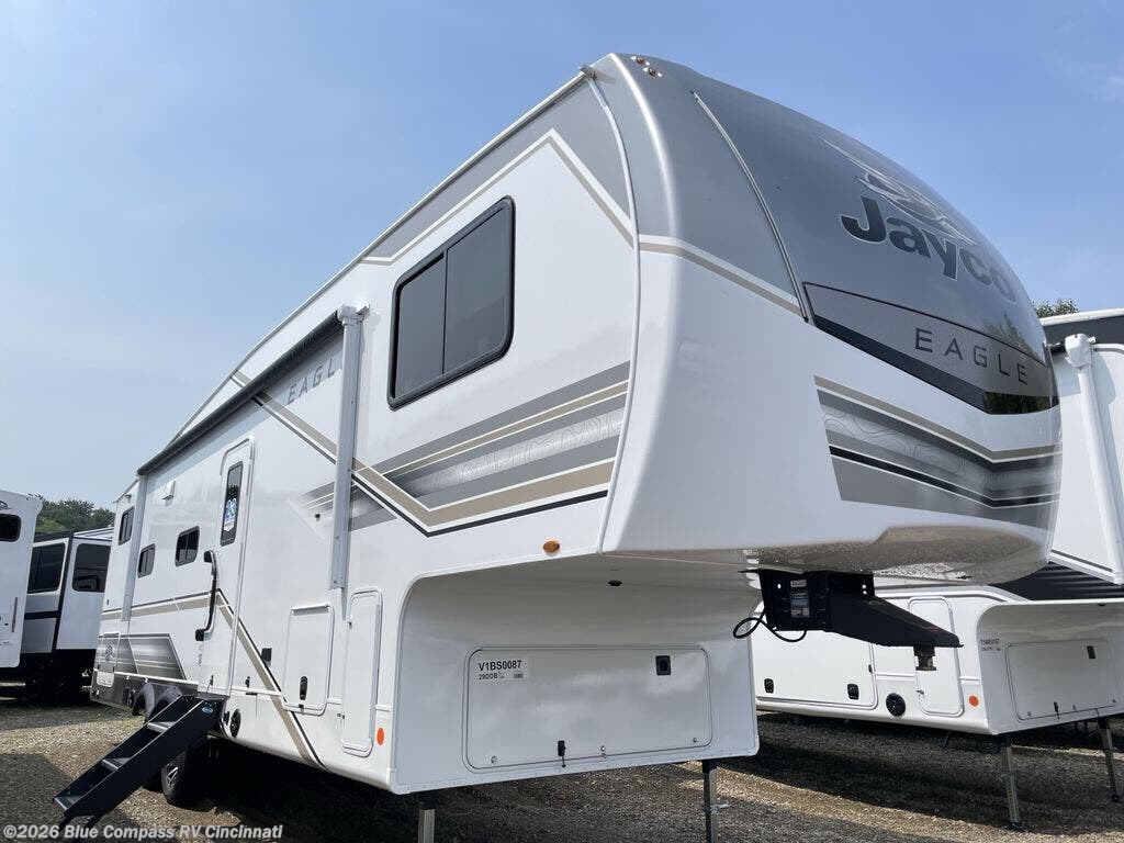 New 2027 Jayco Eagle 29DDB available in Cincinnati, Ohio