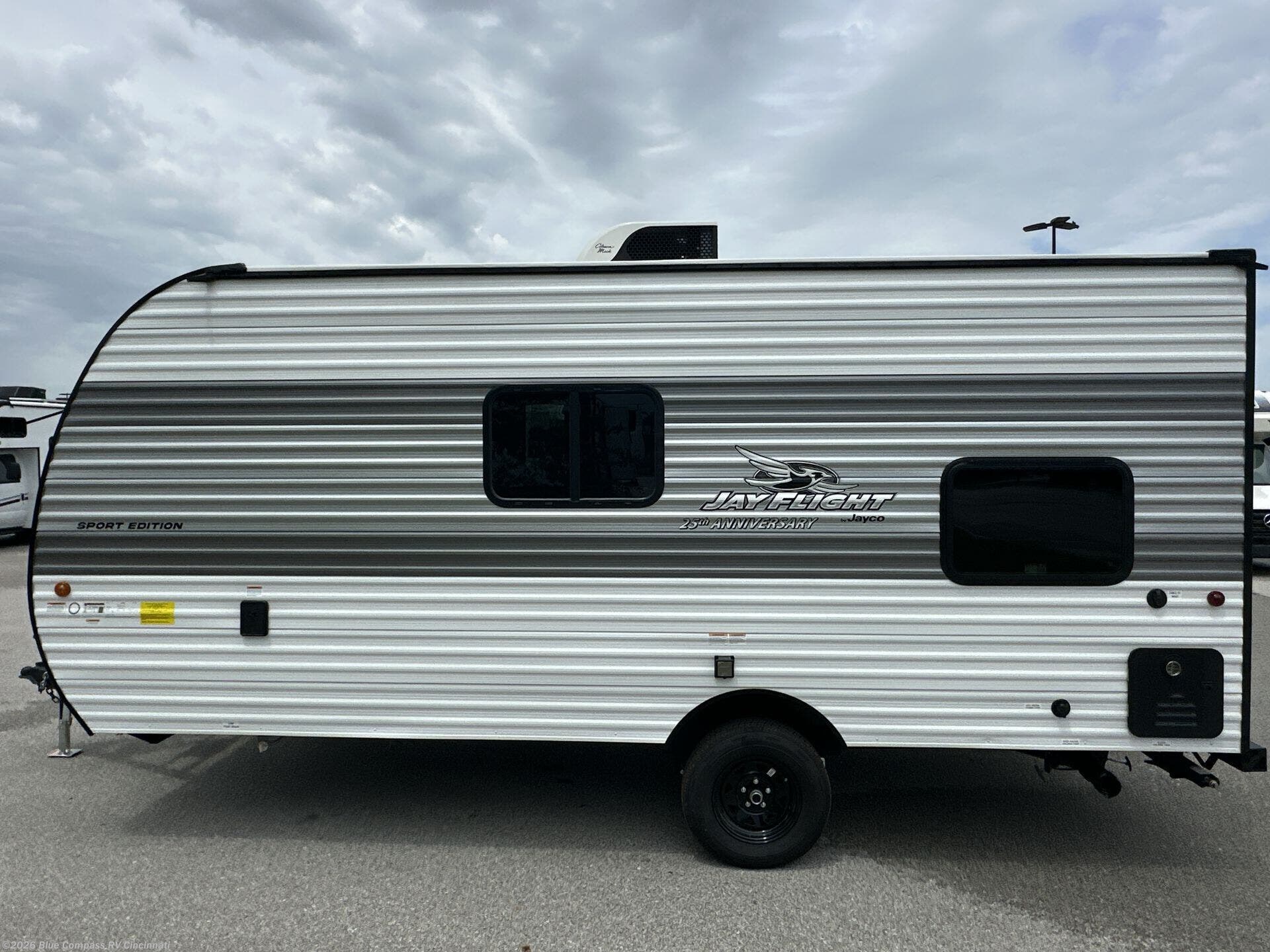 New 2027 Jayco Jay Flight 170BH available in Cincinnati, Ohio