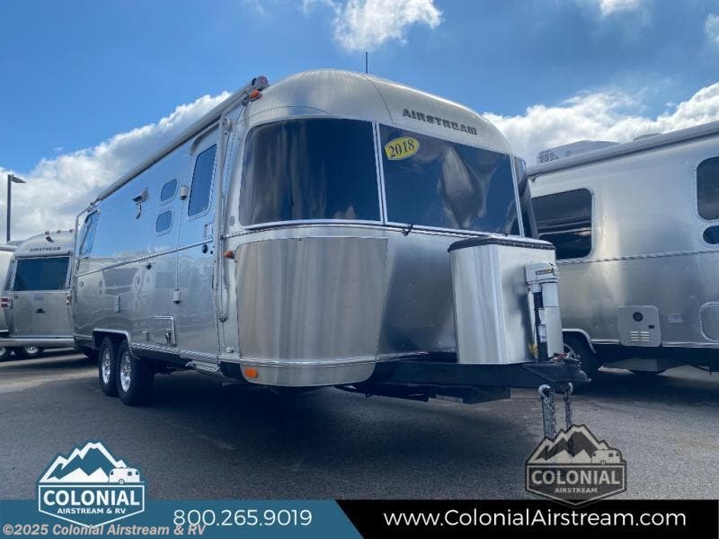 Used 2018 Airstream Flying Cloud 25RBQ Queen available in Millstone Township, New Jersey
