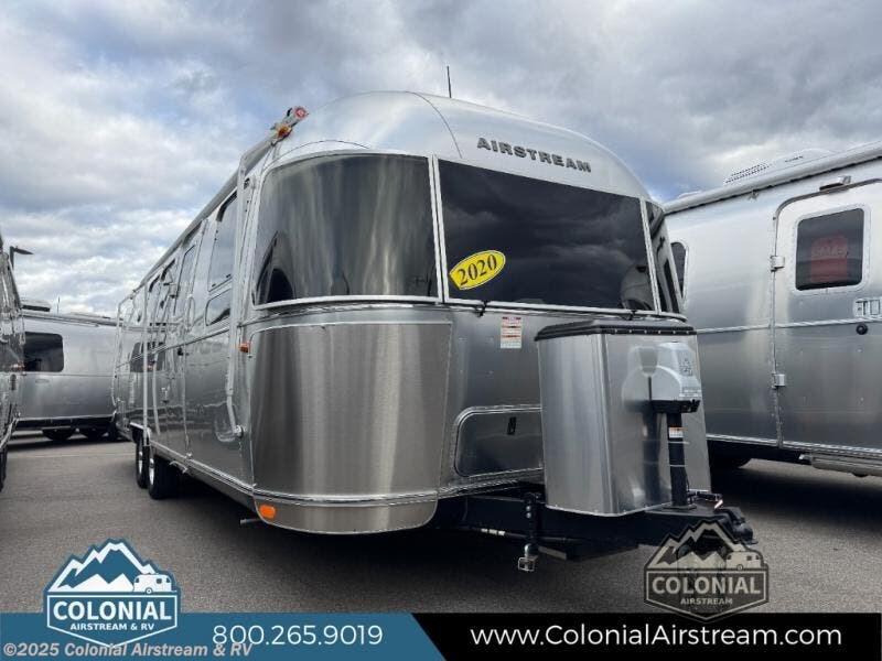 Used 2020 Airstream Flying Cloud 30FBB Bunk Queen available in Millstone Township, New Jersey