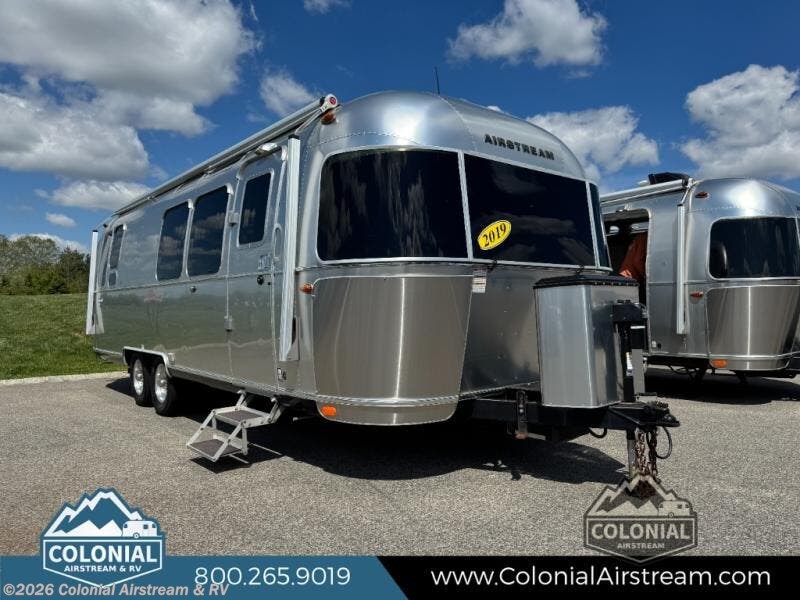 Used 2019 Airstream International Signature 28RBQ Queen available in Millstone Township, New Jersey