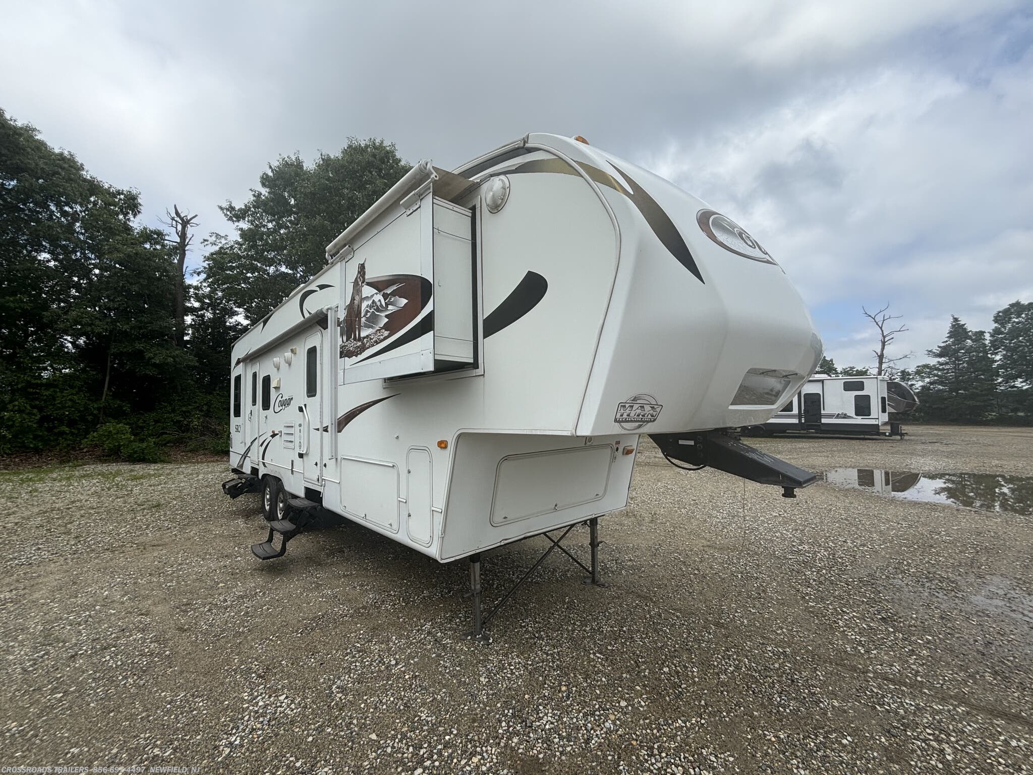 Used 2011 Keystone Cougar 325SRX available in Newfield, New Jersey