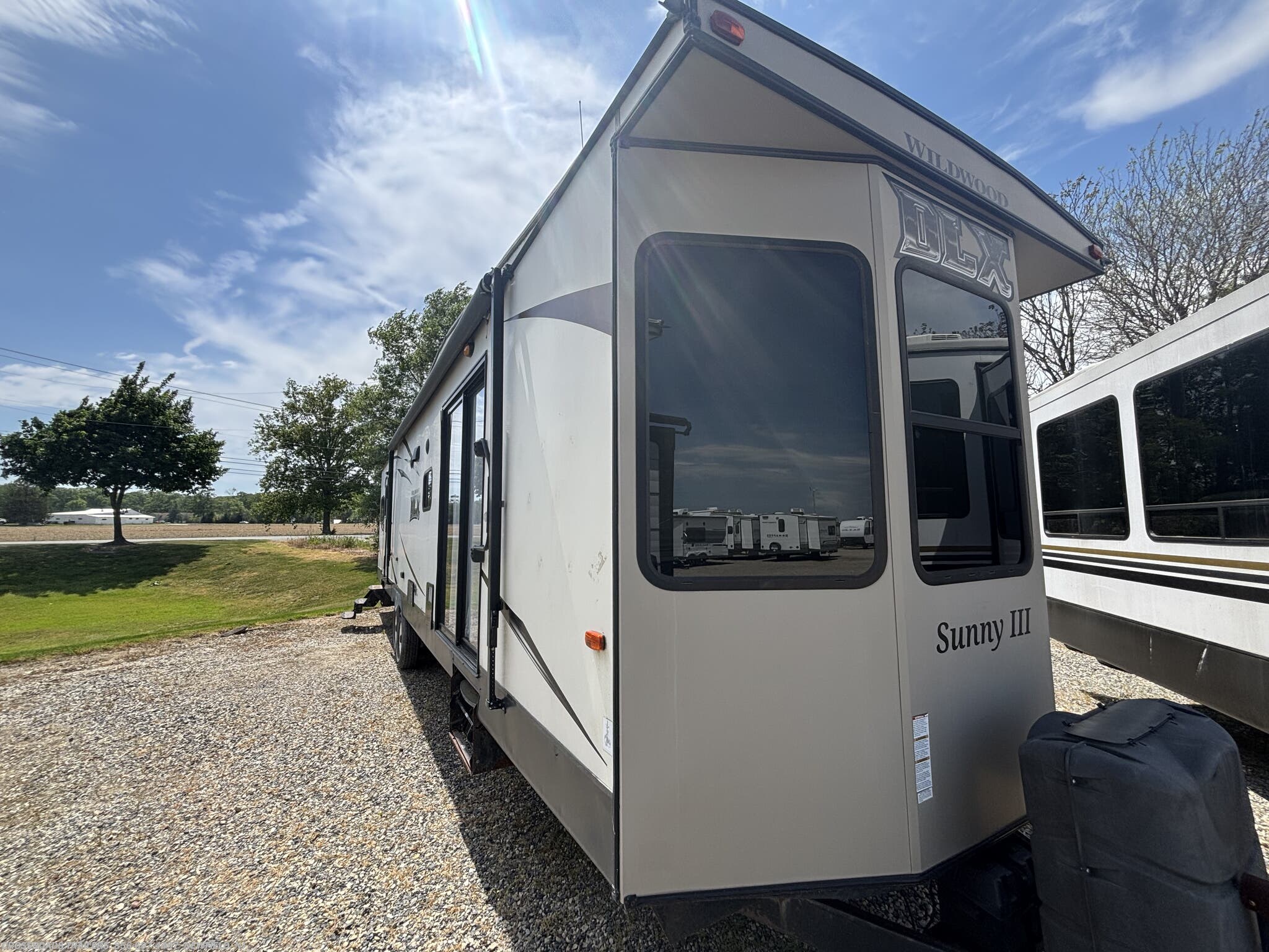 Used 2018 Forest River Wildwood DLX 39FDEN available in Newfield, New Jersey