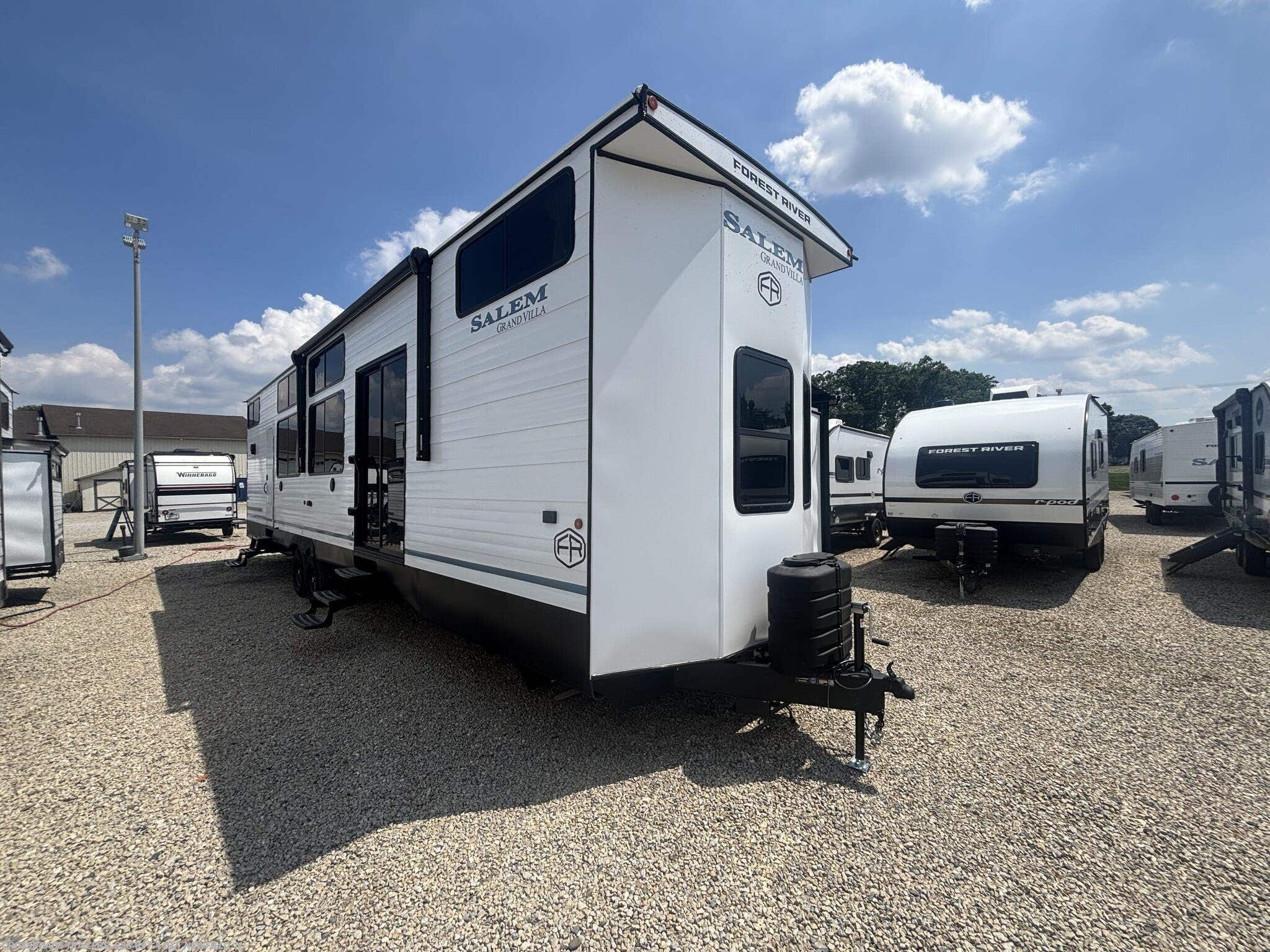 New 2027 Forest River Salem Grand Villa 42ICE available in Newfield, New Jersey