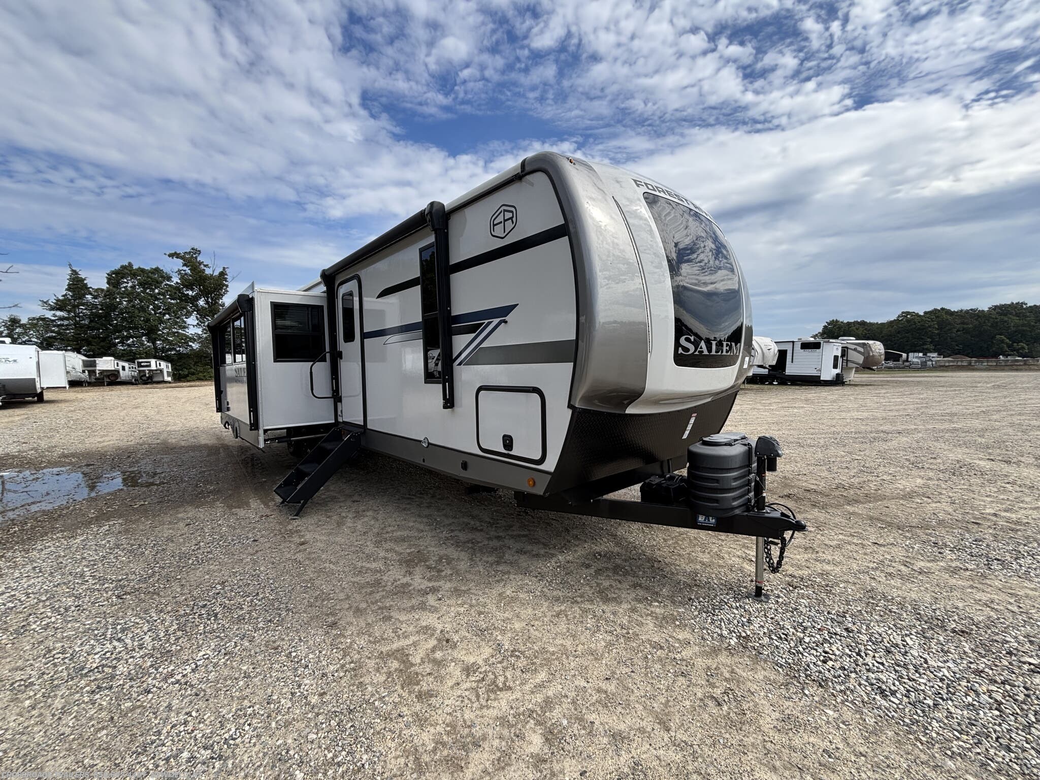 Used 2026 Forest River Salem Hemisphere 310BHI available in Newfield, New Jersey