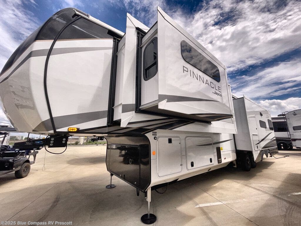 New 2026 Jayco Pinnacle 38SSWS available in Prescott, Arizona